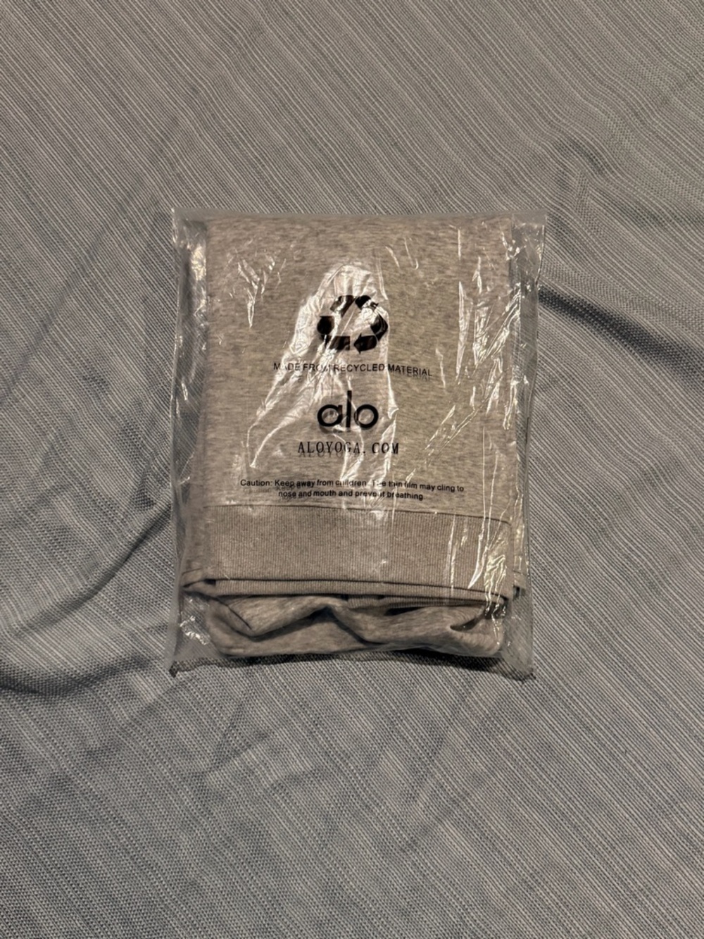 ALO Yoga Women's Heather Gray Quarter-Zip V-Neck Pullover - Picture 7 of 7